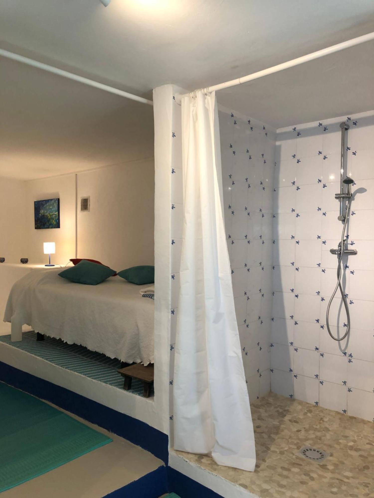 Reve D'Etoiles Bed & Breakfast Saint-Laurent-de-Cerdans Екстериор снимка