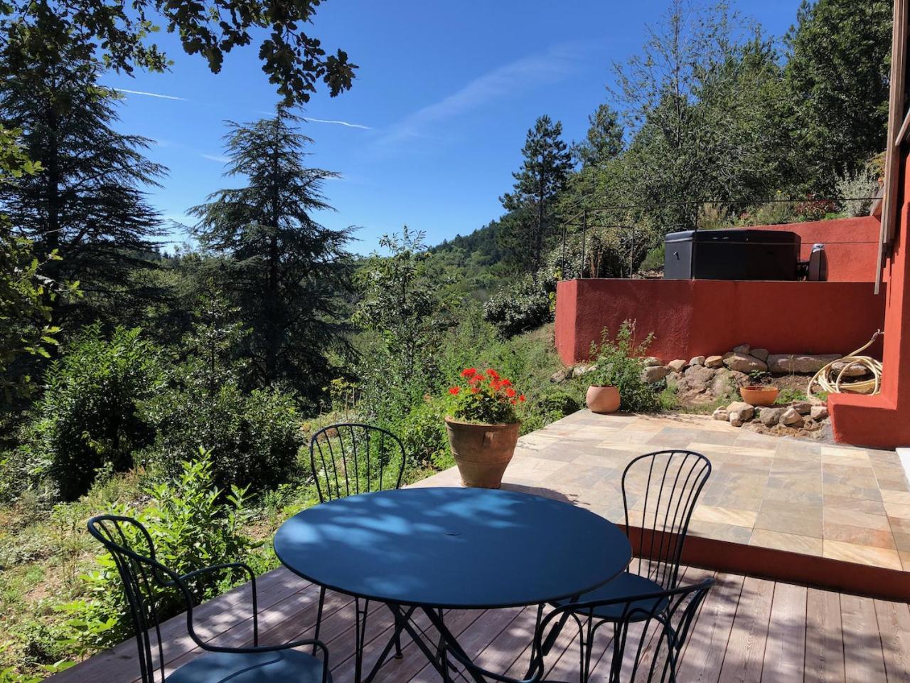 Reve D'Etoiles Bed & Breakfast Saint-Laurent-de-Cerdans Екстериор снимка